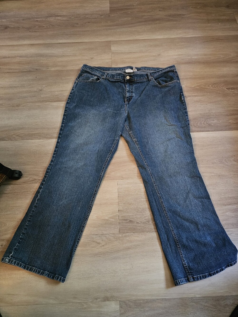 Sonoma 24W Short Classic Women's Stretchy Dark Blue Bootcut Jeans